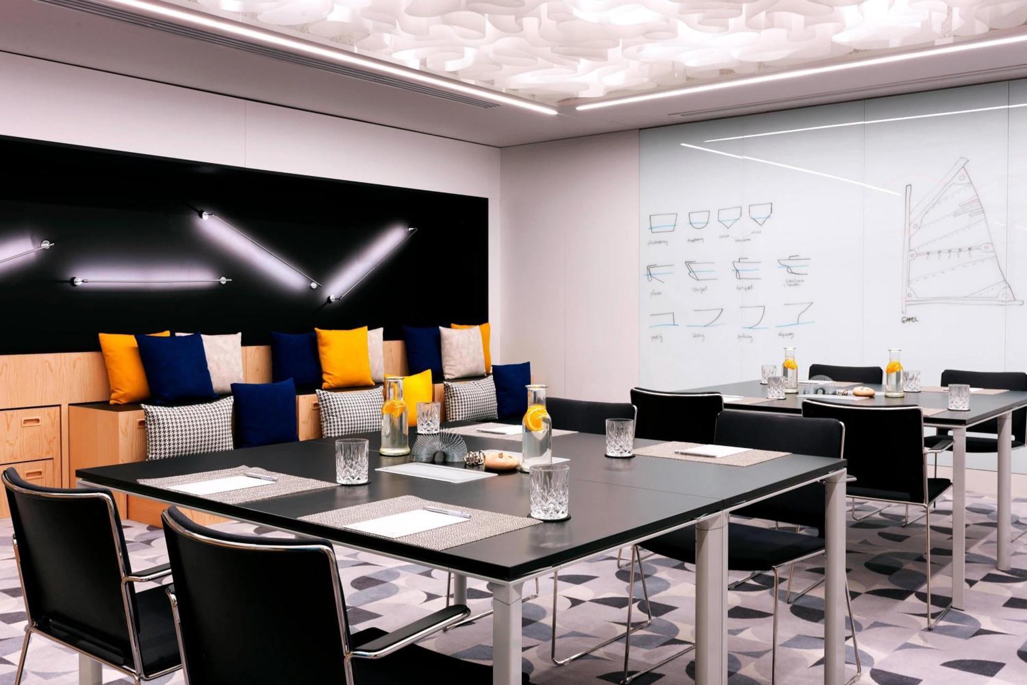 Hotel Renaissance Airport Warszawa